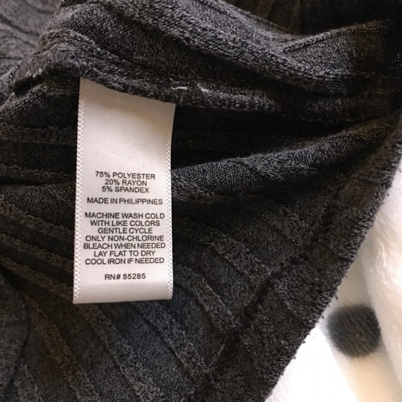 Express - Grey Ribbed Sleeveless Crop Top - Picture 4 of 4